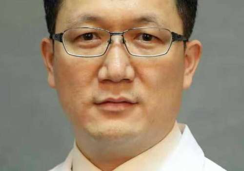 天津朱利民做雙眼皮怎么樣？在眼部整形手術(shù)方面有出色的表現(xiàn)
