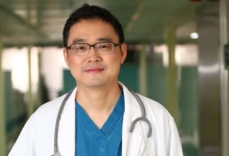 上海九院唇部整形醫(yī)生陳陽怎么樣？是一名副主任，也是一名博士