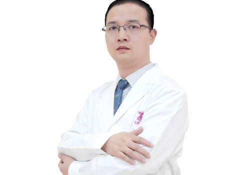 余國勝整形醫(yī)生技術(shù)怎么樣？擁有扎實(shí)的理論基礎(chǔ)，審美水平比較高