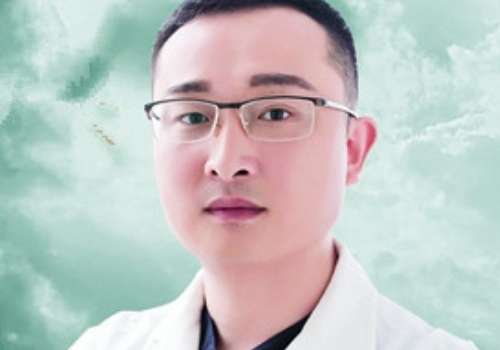 韋新東做雙眼皮怎么樣？能夠?yàn)榇蠹規(guī)砀把氐恼畏绞?，更理想的術(shù)后形態(tài)