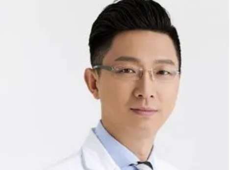黃大勇下頜角手術怎么樣？善于將專業(yè)的技術以及前沿的審美結合在一起