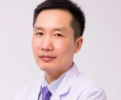 口腔科醫(yī)生李森怎么樣了？擅長(zhǎng)各種年齡段的牙齒矯正以及診斷
