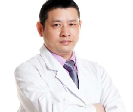 鄧正軍做雙眼皮修復(fù)怎么樣？根據(jù)每位求美者的個(gè)人需求以及個(gè)人形象來提供合適的操作手法