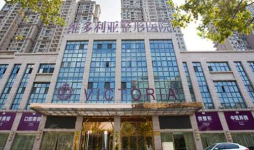 安徽維多利亞植發(fā)怎么樣？技術(shù)精湛，手法還輕柔細(xì)膩，術(shù)后頭發(fā)茂密
