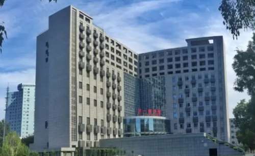 首都醫(yī)科大學(xué)口腔醫(yī)學(xué)院地址在哪里？建設(shè)于北京市東城區(qū)天壇西里4號