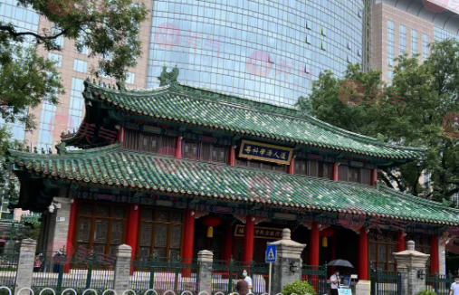 國內(nèi)正規(guī)豐胸醫(yī)院有哪些？北京協(xié)和，東方和諧，上海九院等