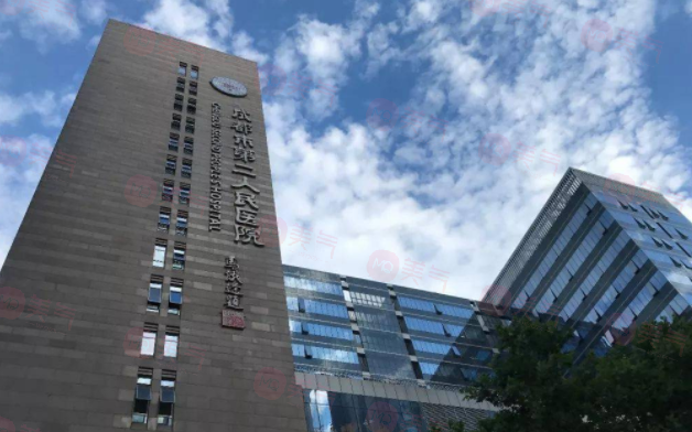 成都市第二人民醫(yī)院口腔科正規(guī)嗎？醫(yī)院口碑介紹，手術(shù)價(jià)目表！